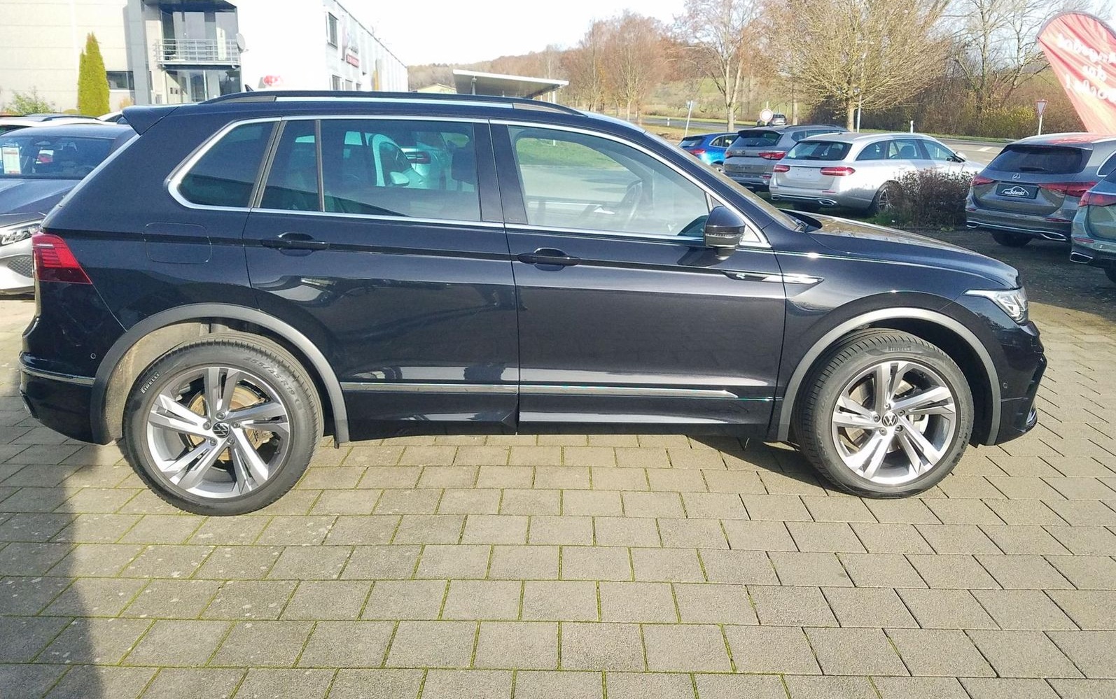 Volkswagen Tiguan 2.0 TDI, 4 Motion, R-Line*AHK*NAVI*MAT... foto 7