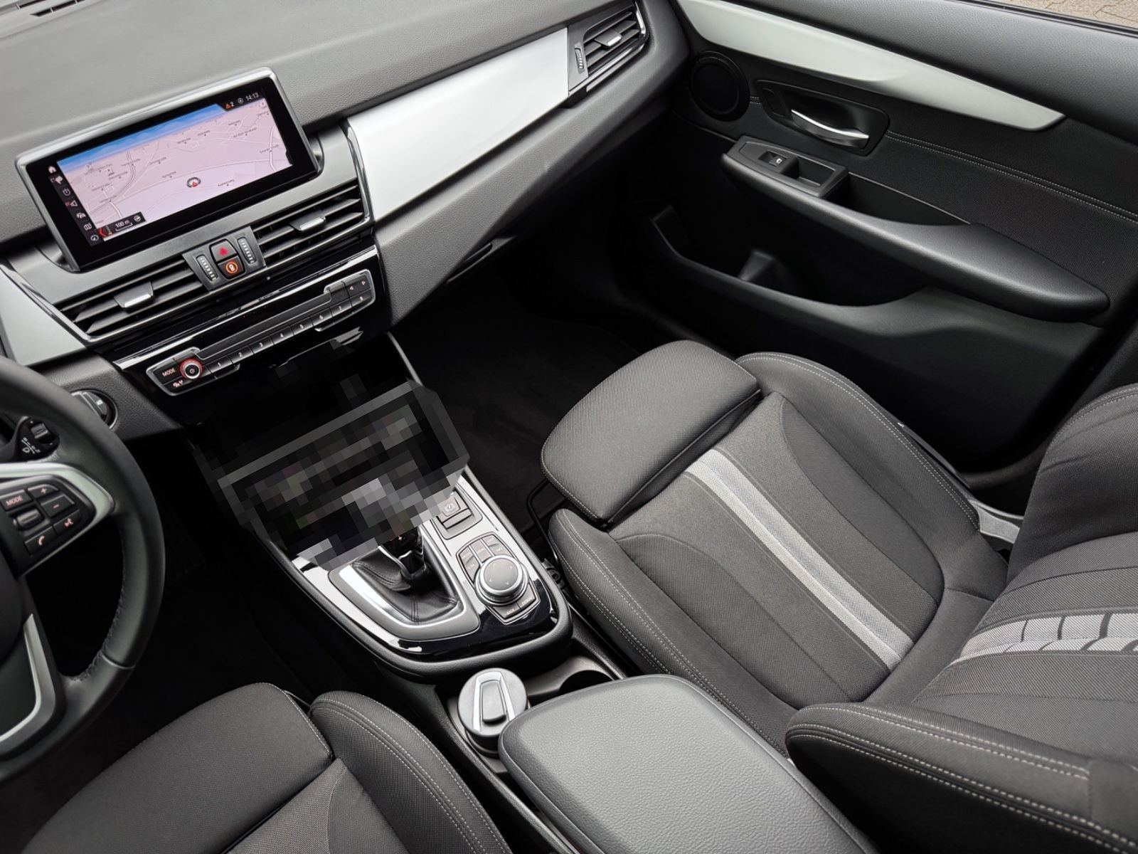 BMW 218d Gran Tourer Advantage *LED|CAM|NAVI* foto 24