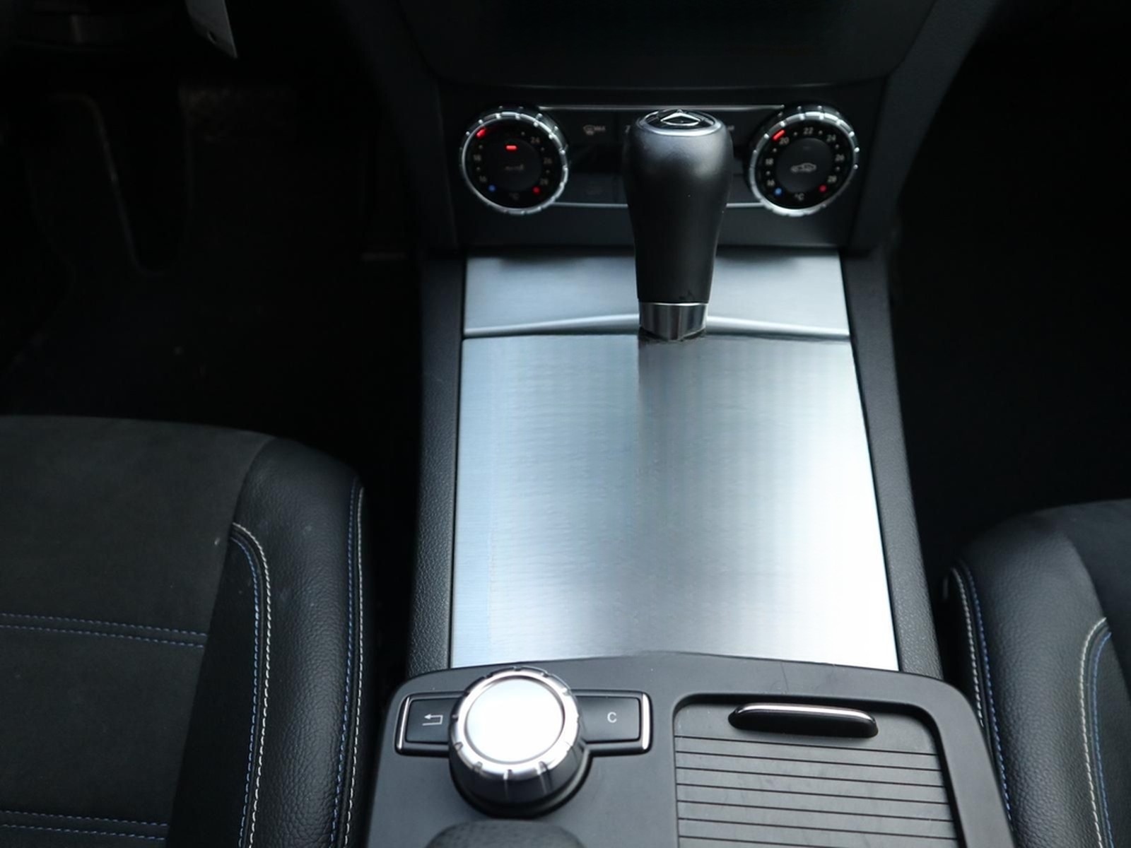 Mercedes-Benz C 180 Coupe Edition C AMG NAVI TEMP RFK SD XENON foto 11