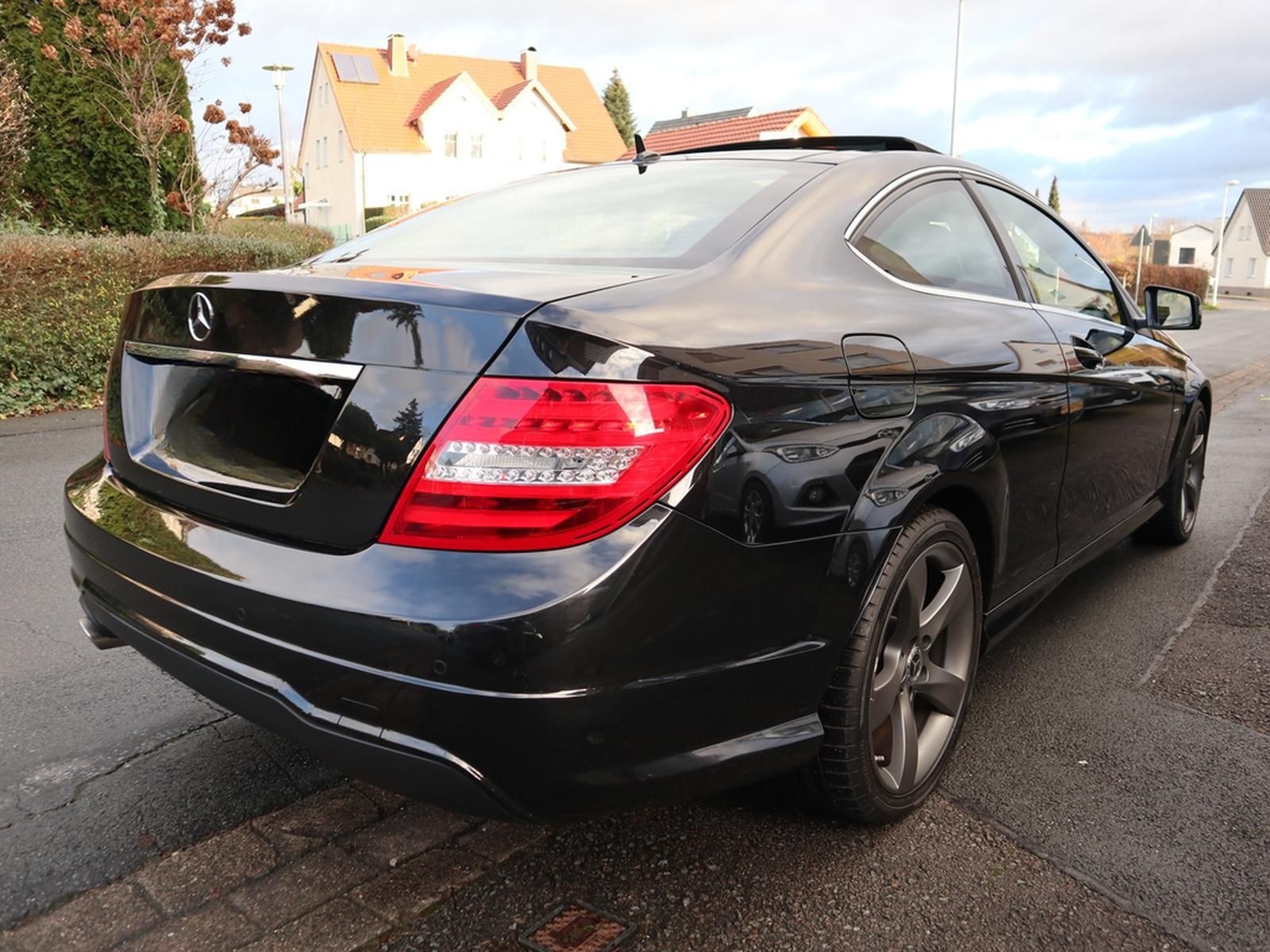 Mercedes-Benz C 180 Coupe Edition C AMG NAVI TEMP RFK SD XENON foto 18
