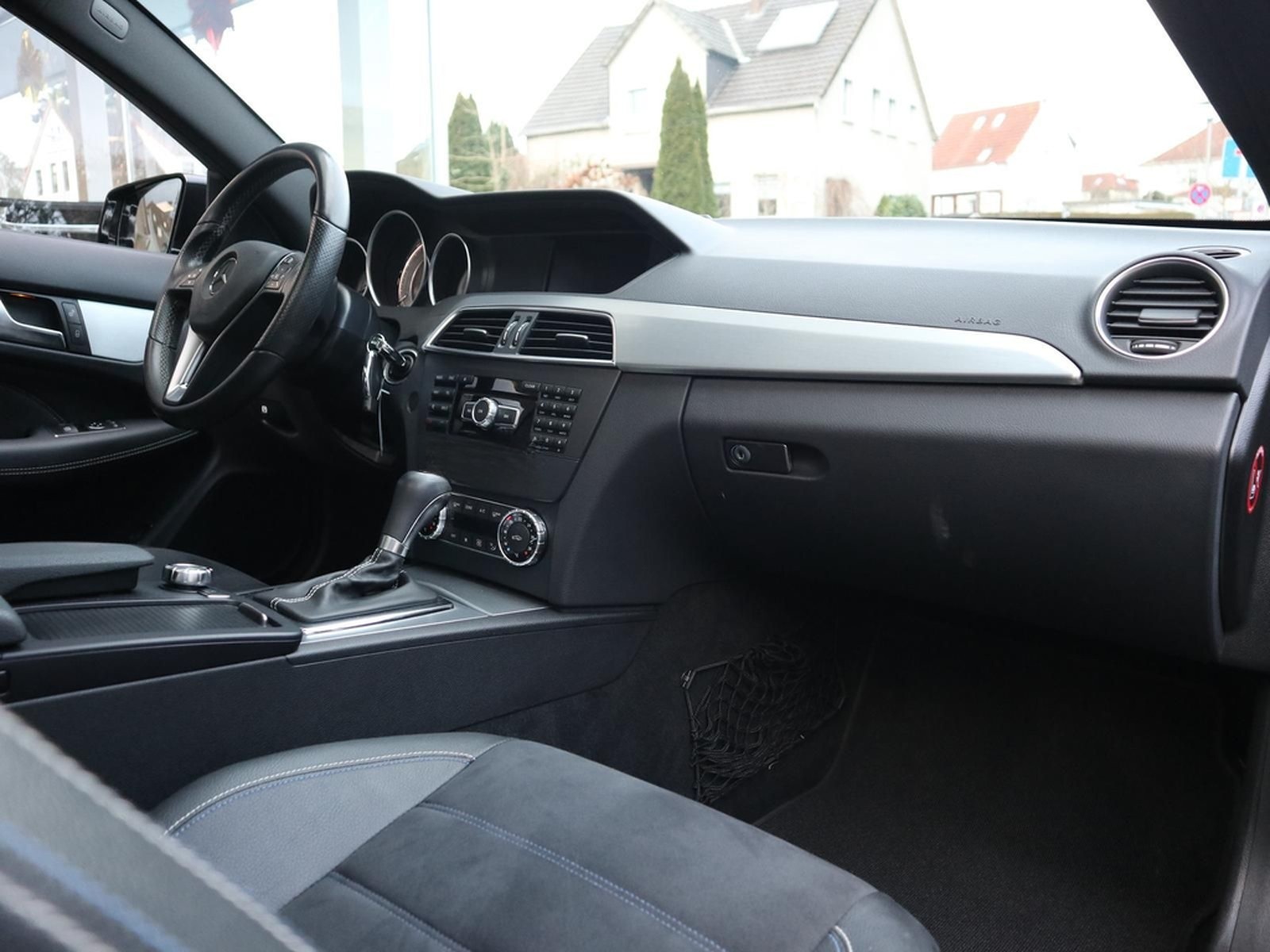 Mercedes-Benz C 180 Coupe Edition C AMG NAVI TEMP RFK SD XENON foto 9