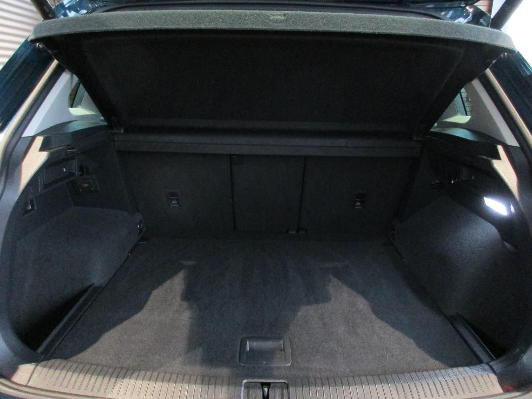Volkswagen Tiguan Elegance 1,5 TSI DSG RearView,Matrix,19Zo foto 12