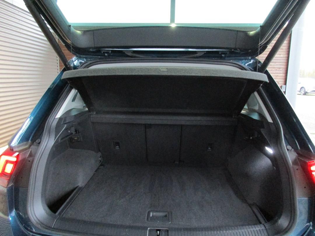 Volkswagen Tiguan Elegance 1,5 TSI DSG RearView,Matrix,19Zo foto 7