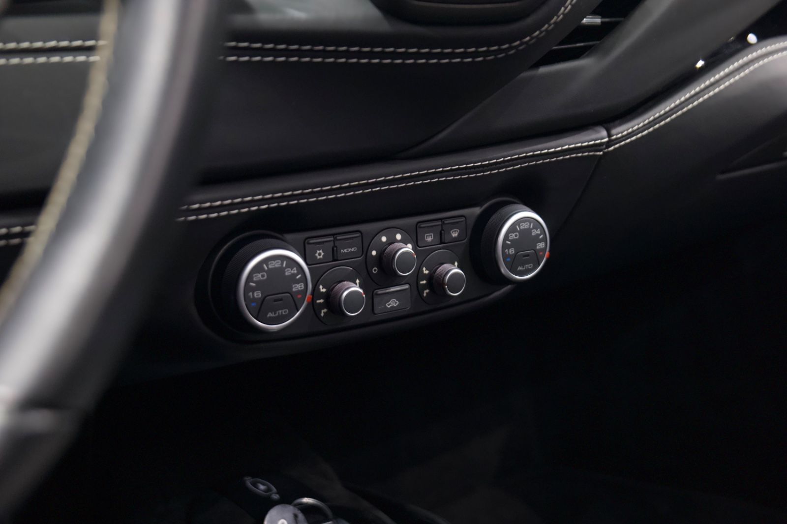 Ferrari 488 Spider*deutsch*Ferrari Power Garantie*U-frei foto 16