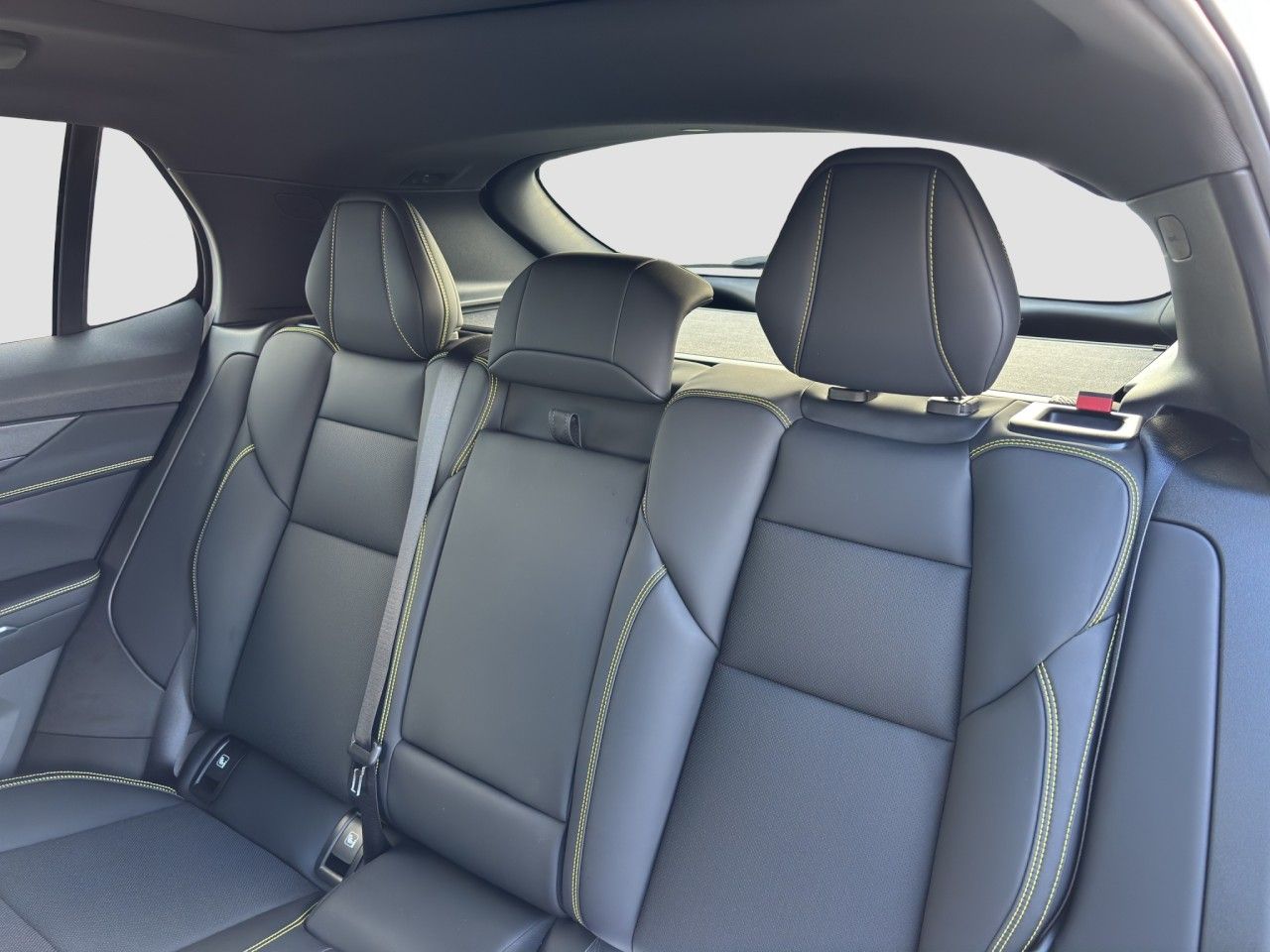 Lynk&Co 01 More Plug-In-Hybrid / PANO / 360 Grad Klima foto 14