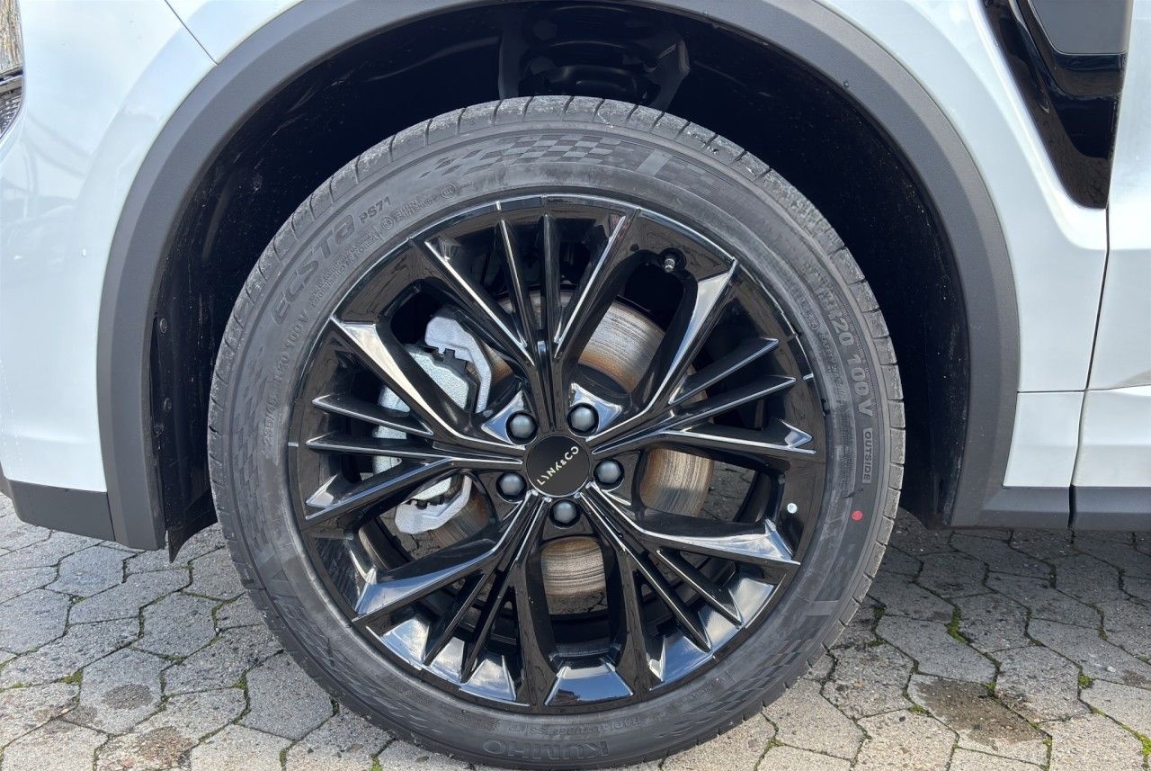 Lynk&Co 01 More Plug-In-Hybrid / PANO / 360 Grad Klima foto 17