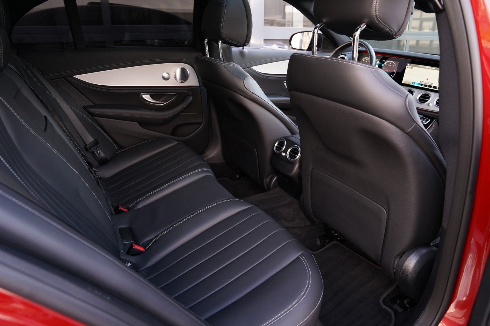 Mercedes-Benz E 400d 4Matic AMG Pano-Burmester-HuD foto 17