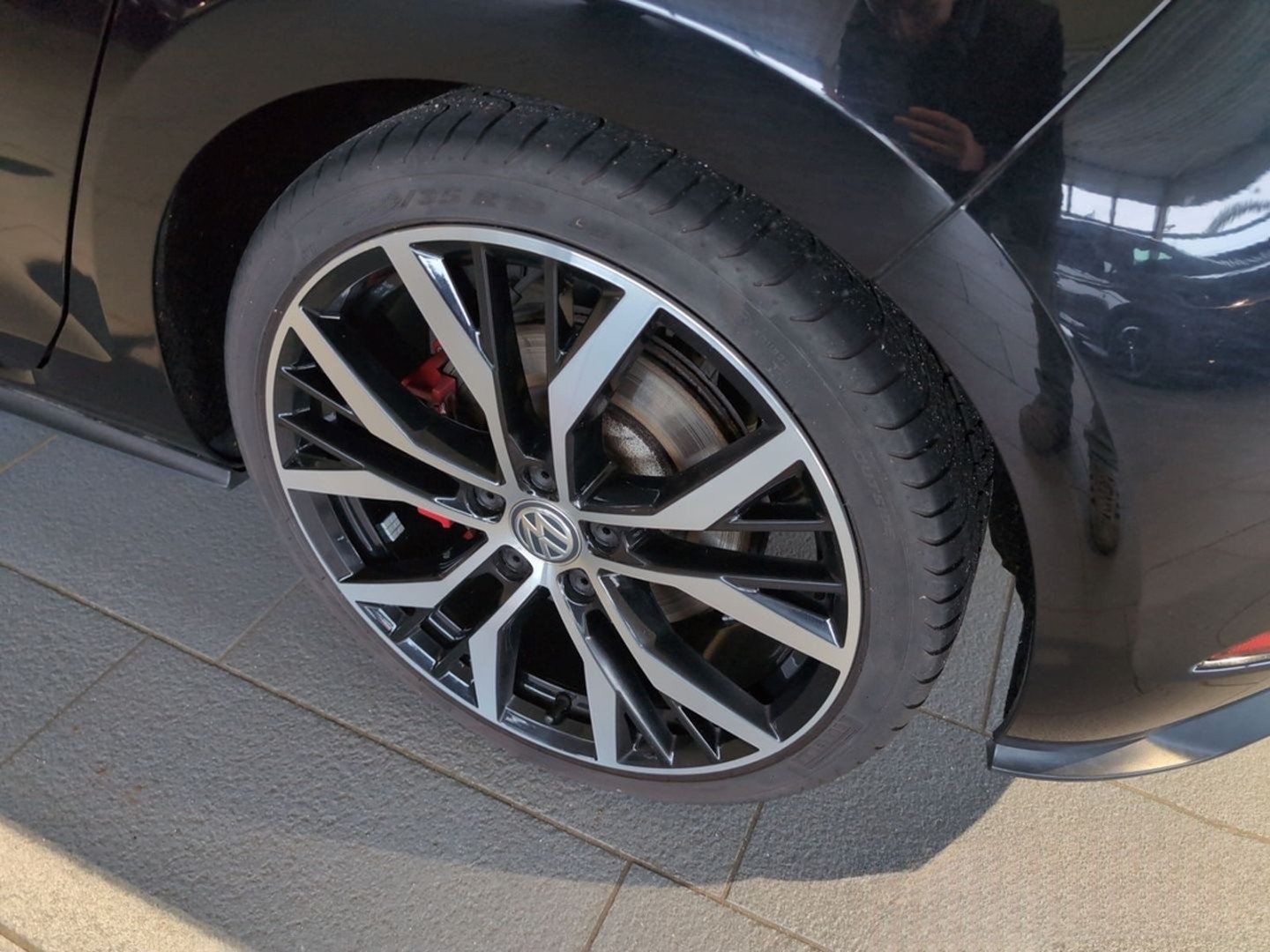 Volkswagen Golf GTI VII Performance 2,0 TSI DSG NAVI+R-FAHR foto 17