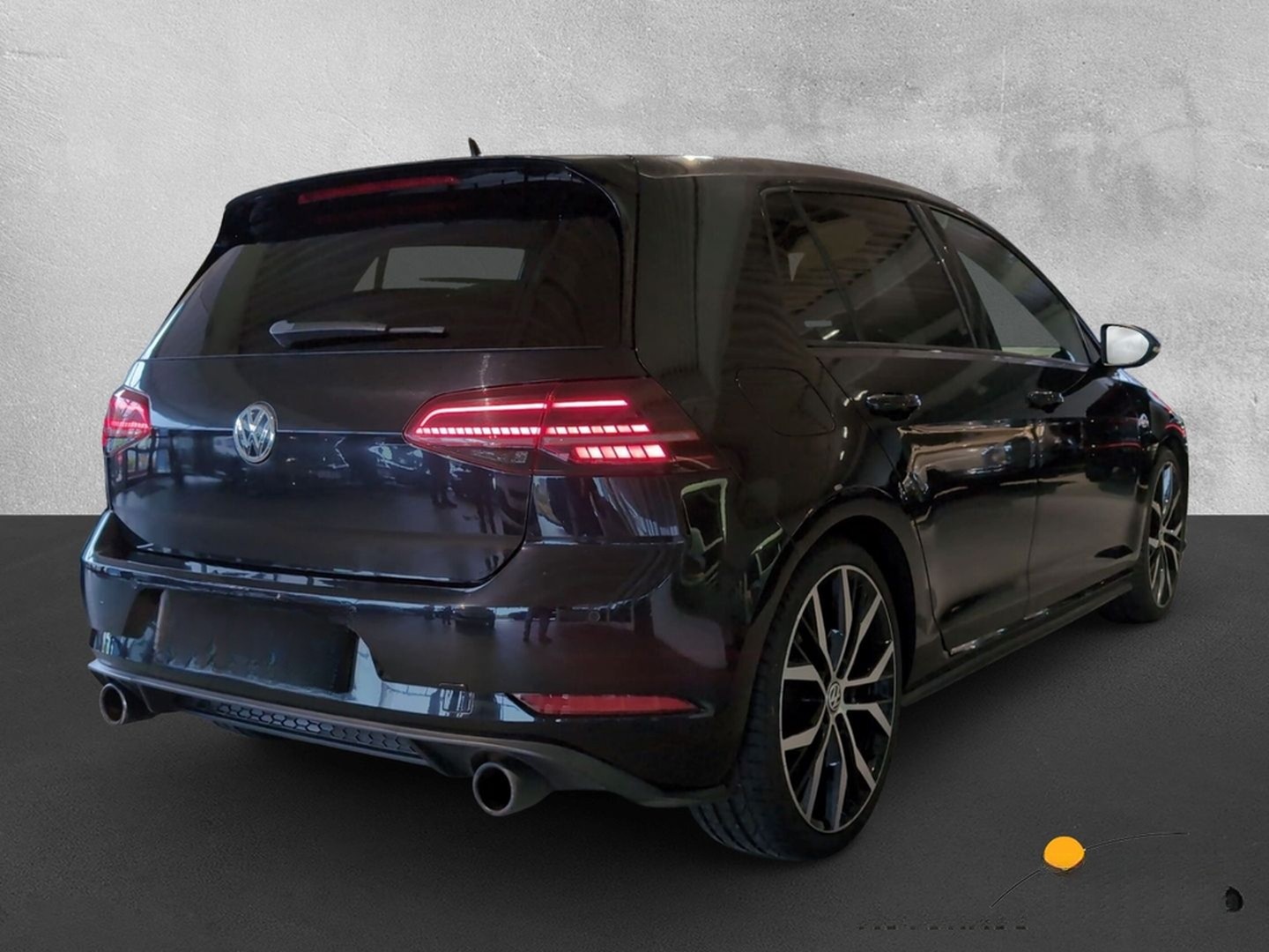 Volkswagen Golf GTI VII Performance 2,0 TSI DSG NAVI+R-FAHR foto 3