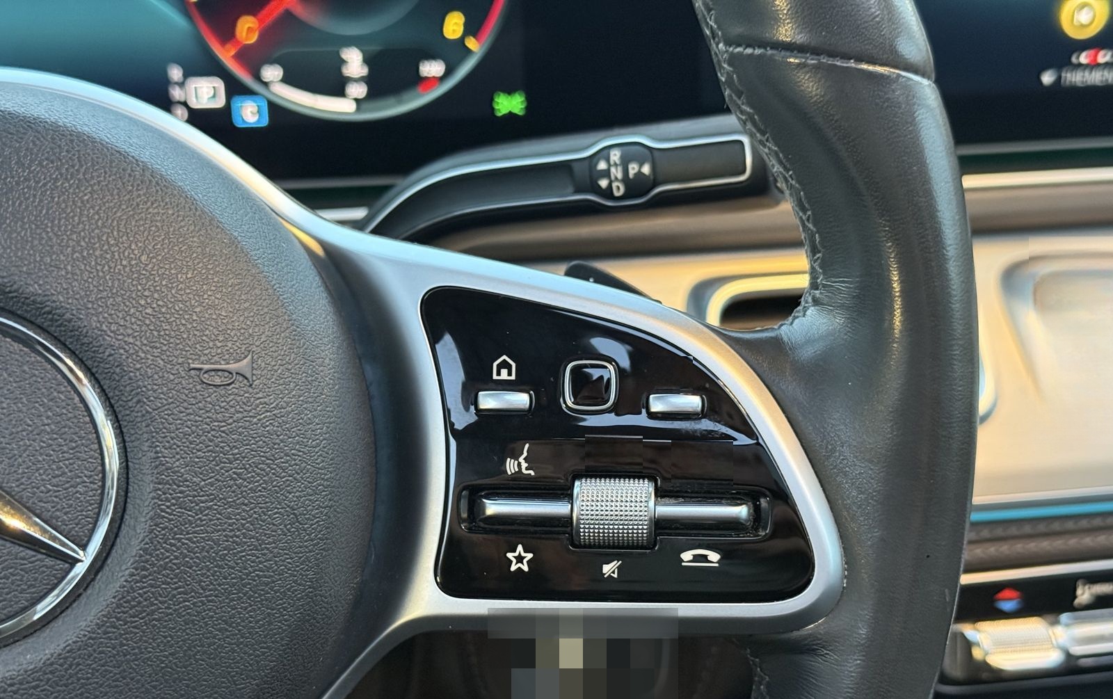 Mercedes-Benz GLE 350 d 4Matic 9G-TRONIC Ambiente | DISTRONIC+ foto 16