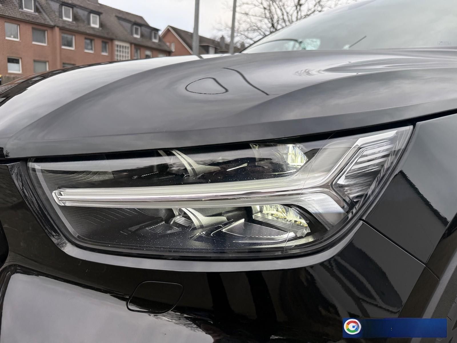 Volvo XC40 D4 R-Design AWD LED ACC Memory Navi SHZ CAM foto 24