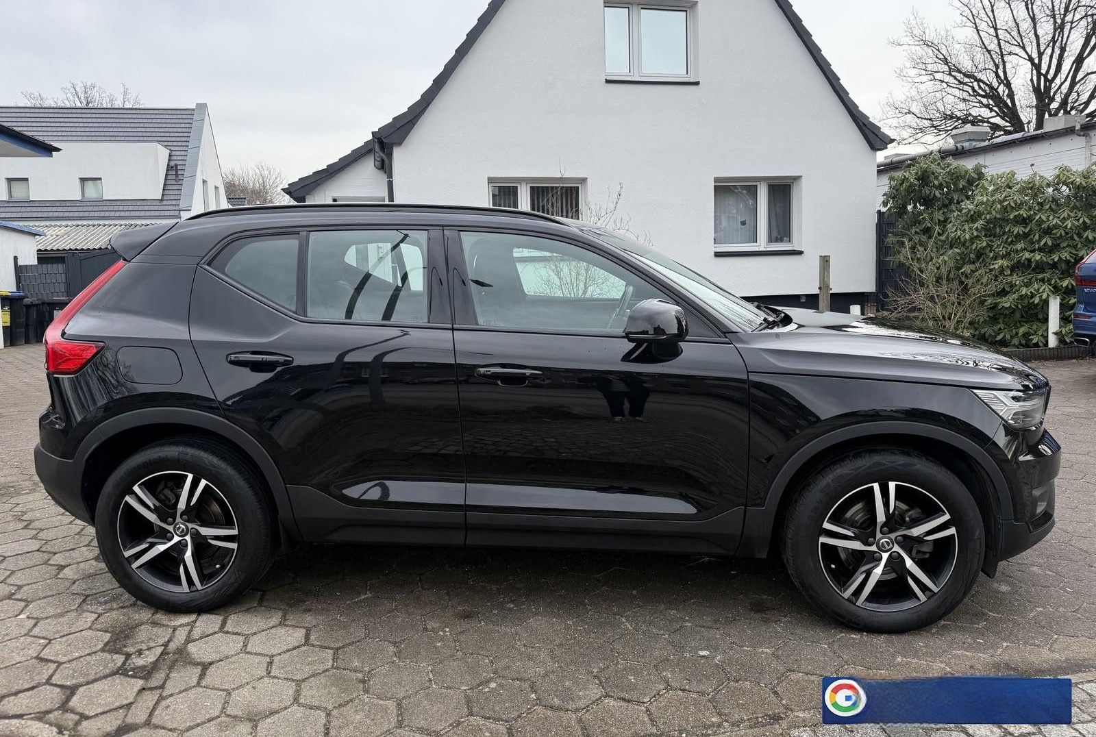 Volvo XC40 D4 R-Design AWD LED ACC Memory Navi SHZ CAM foto 4