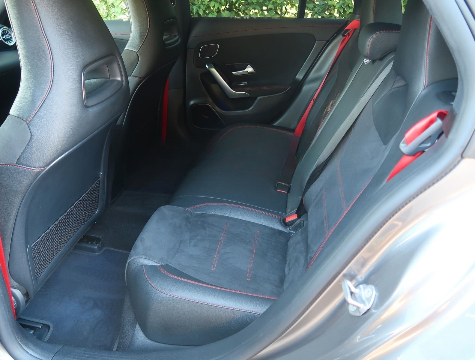 Mercedes-Benz CLA 45 AMG *PANO*BURMESTER*PARK*19"*TRACKPA*RIDE foto 15