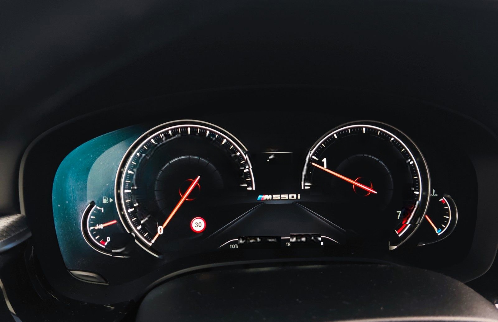 BMW M550 5 Limousine i xDrive foto 11