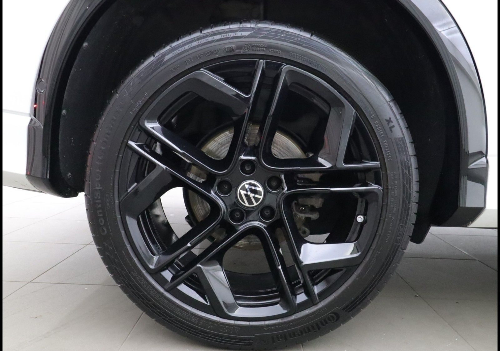 Volkswagen TIGUAN R-LINE BLACK STYLE 4MOTION 2.0 TDI DSG ( foto 13