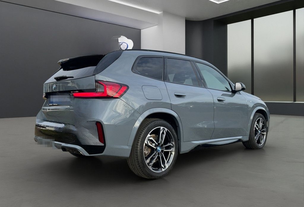 BMW X1 xDrive30e M-SPORT HYBRID LED NAVI PANO 19" foto 2