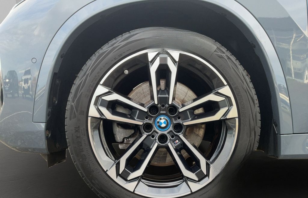 BMW X1 xDrive30e M-SPORT HYBRID LED NAVI PANO 19" foto 4