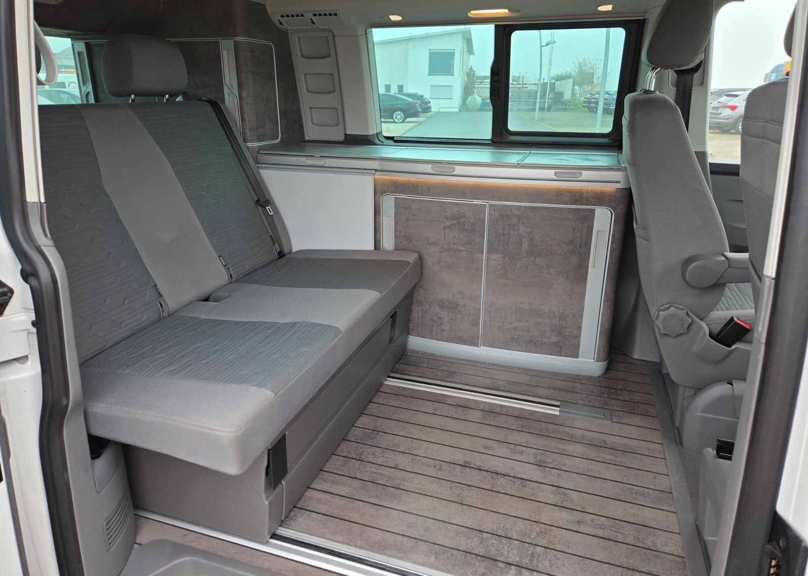 Volkswagen California Ocean Edition T6.1 TDI DSG/STANDHZG. foto 12