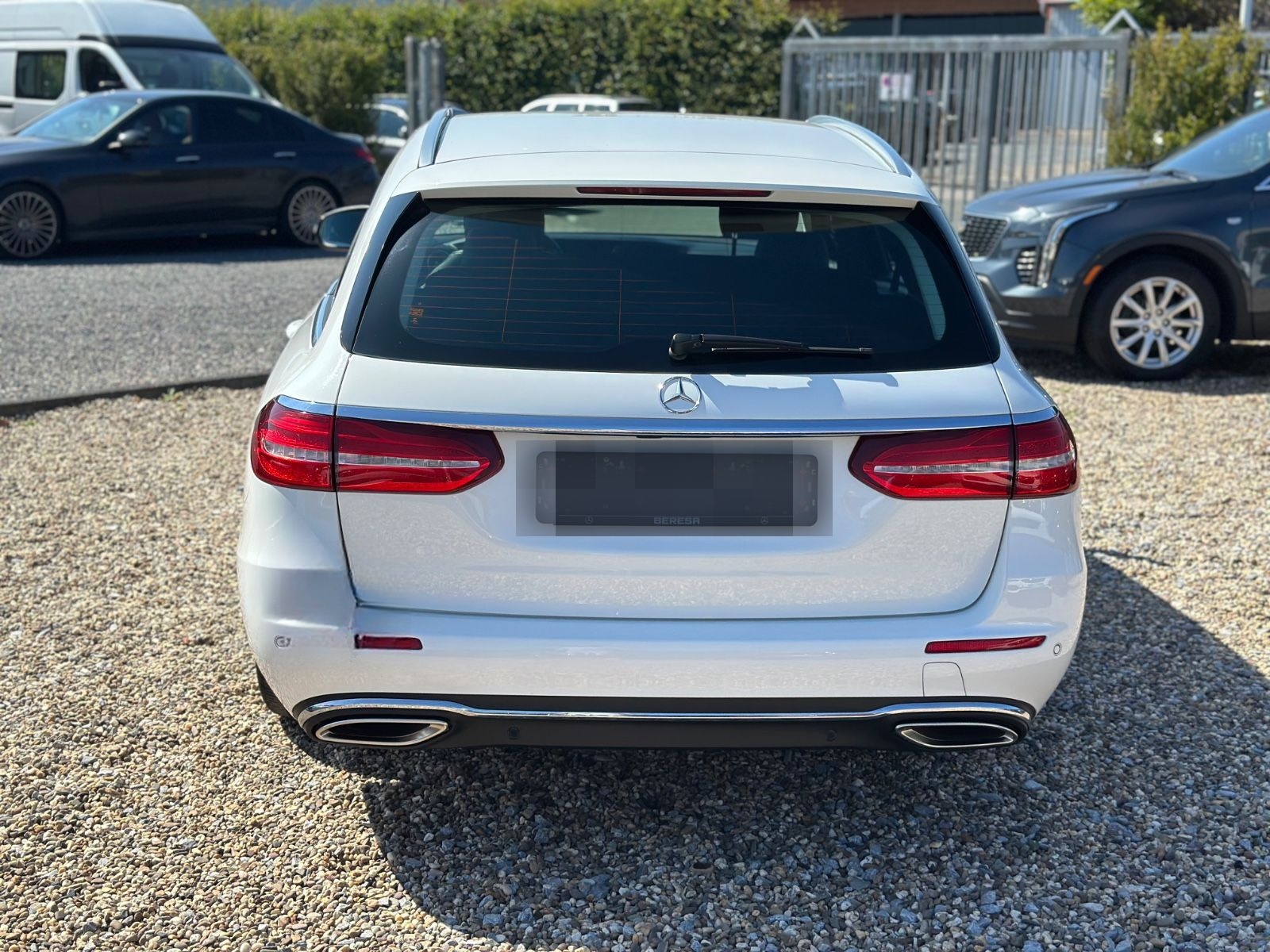 Mercedes-Benz E 200 T-Modell Avantgarde Navi LED Kamera foto 5