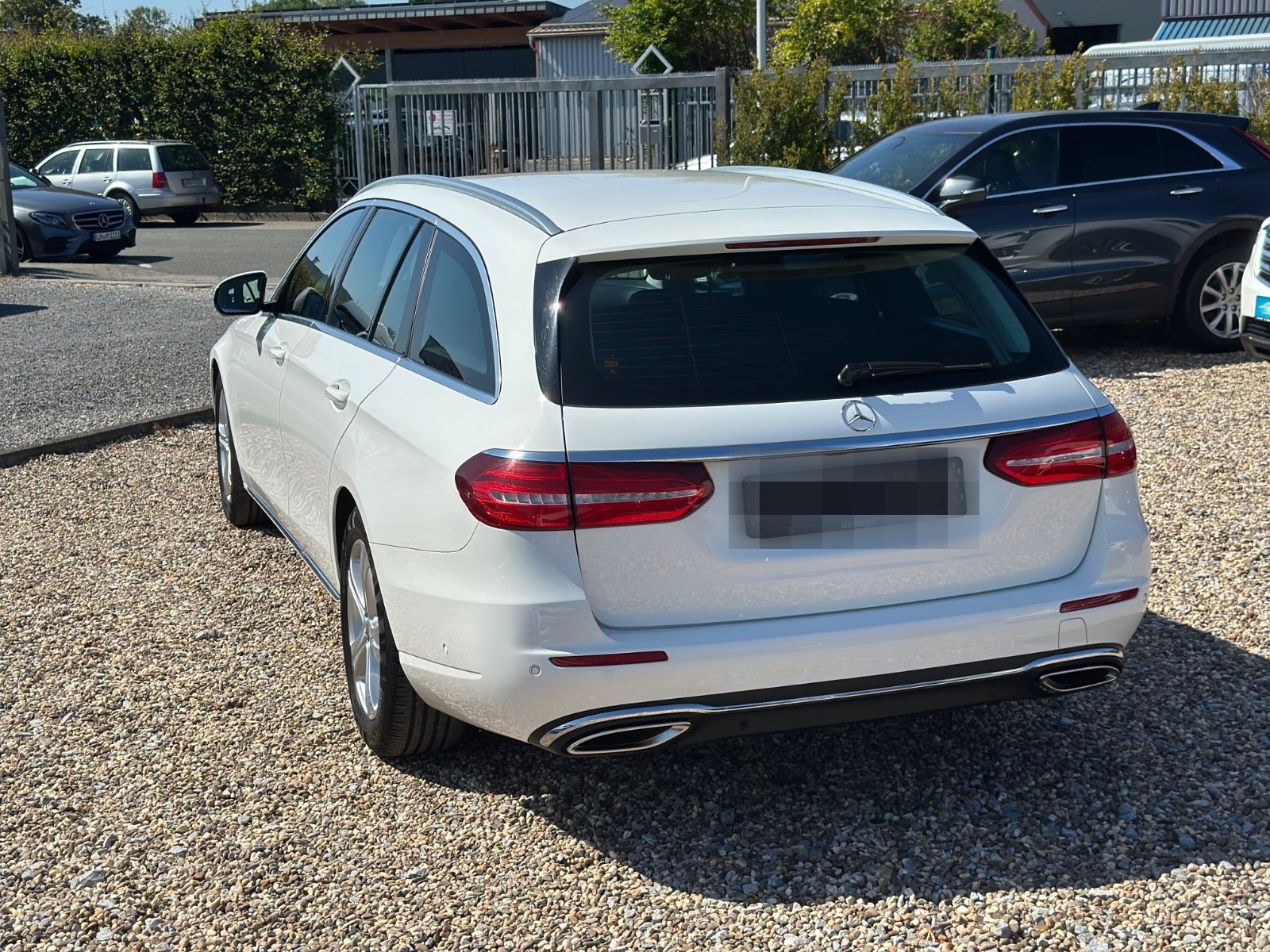 Mercedes-Benz E 200 T-Modell Avantgarde Navi LED Kamera foto 6