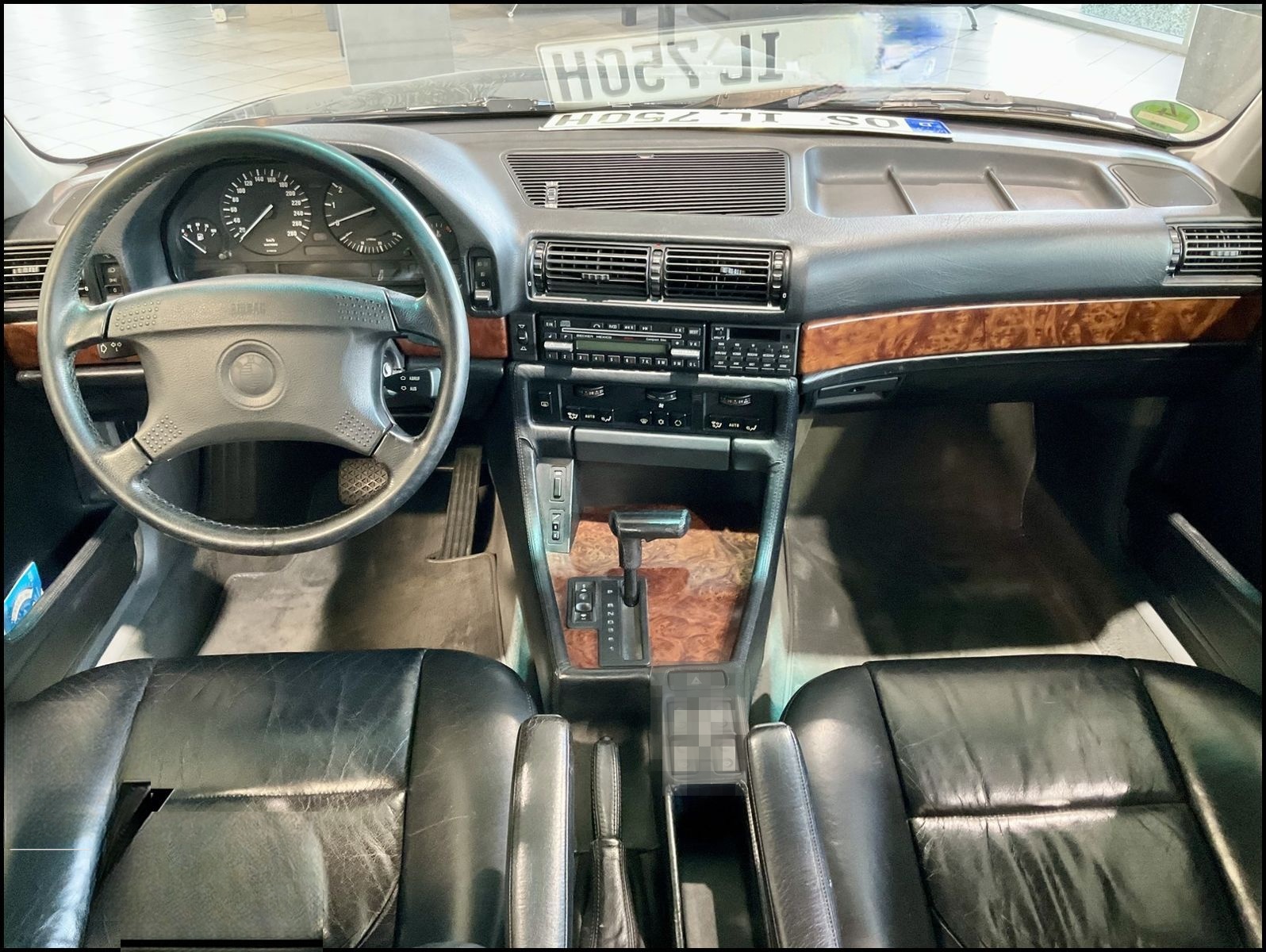 BMW 750 iL E32 V12 / Youngtimer / Langversion foto 20
