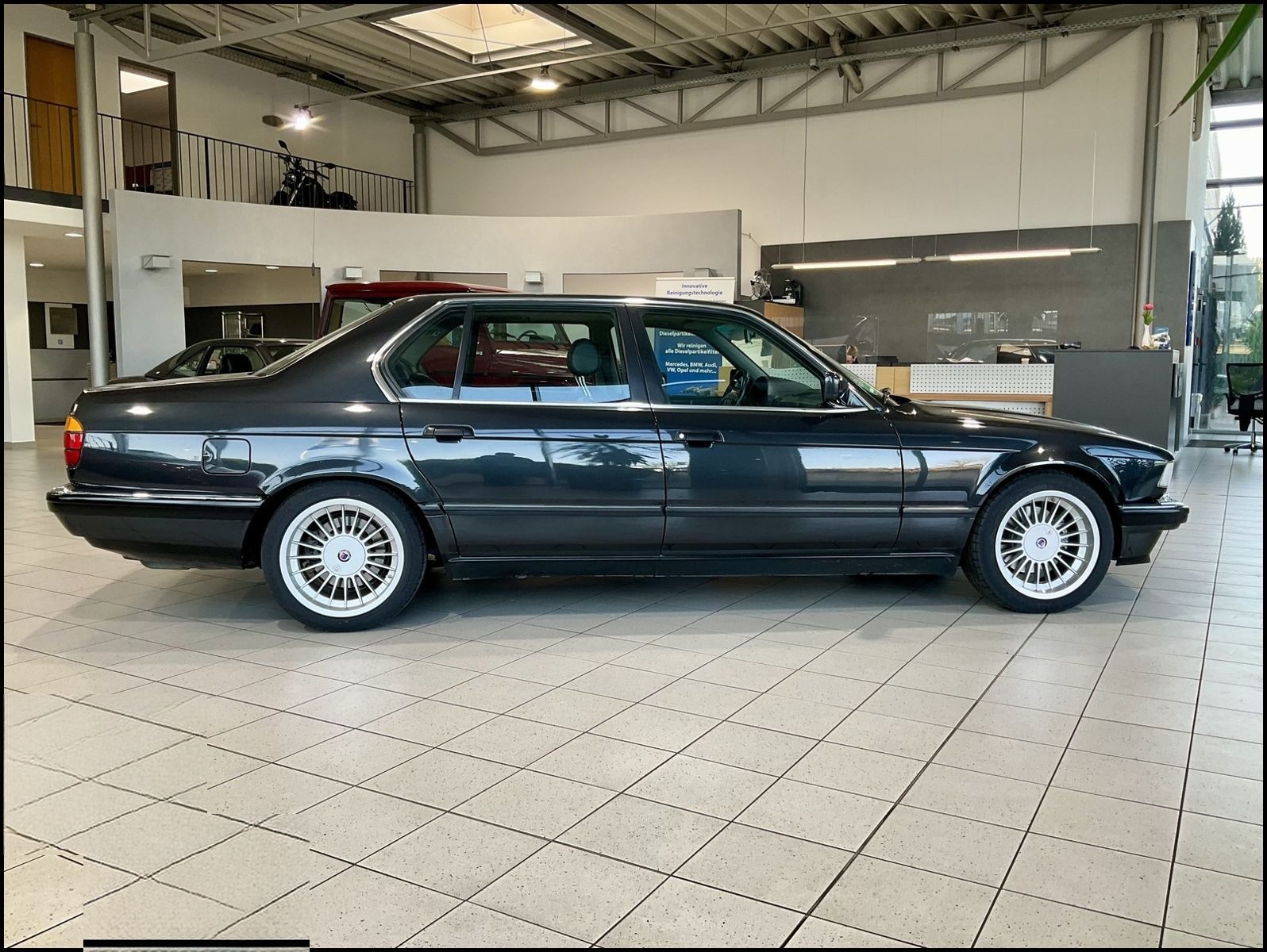 BMW 750 iL E32 V12 / Youngtimer / Langversion foto 3