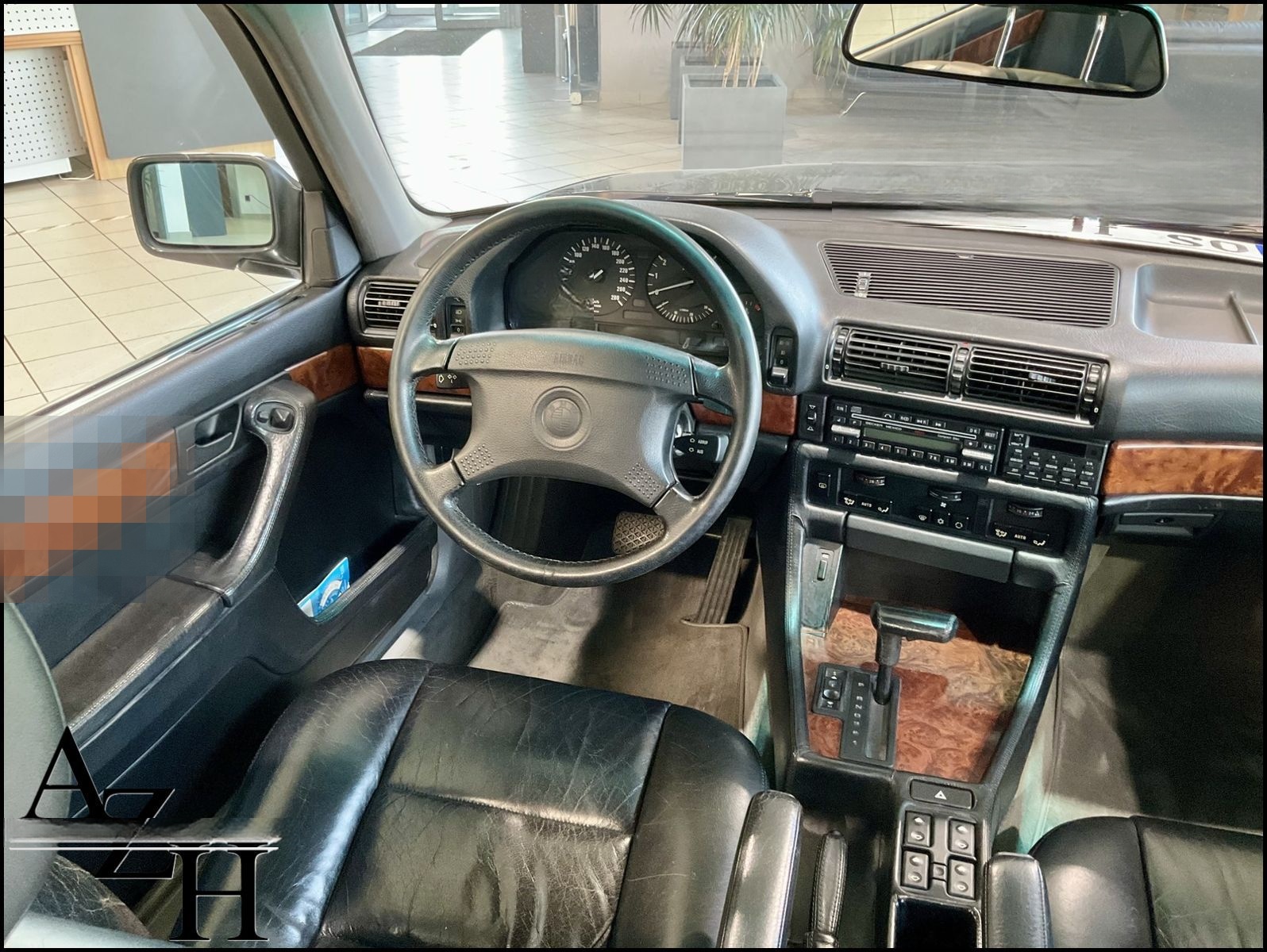 BMW 750 iL E32 V12 / Youngtimer / Langversion foto 21
