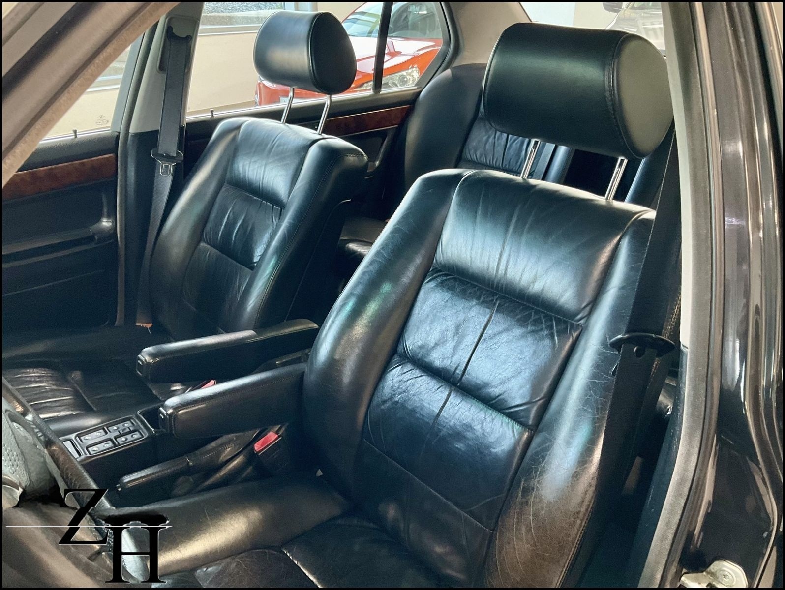 BMW 750 iL E32 V12 / Youngtimer / Langversion foto 9