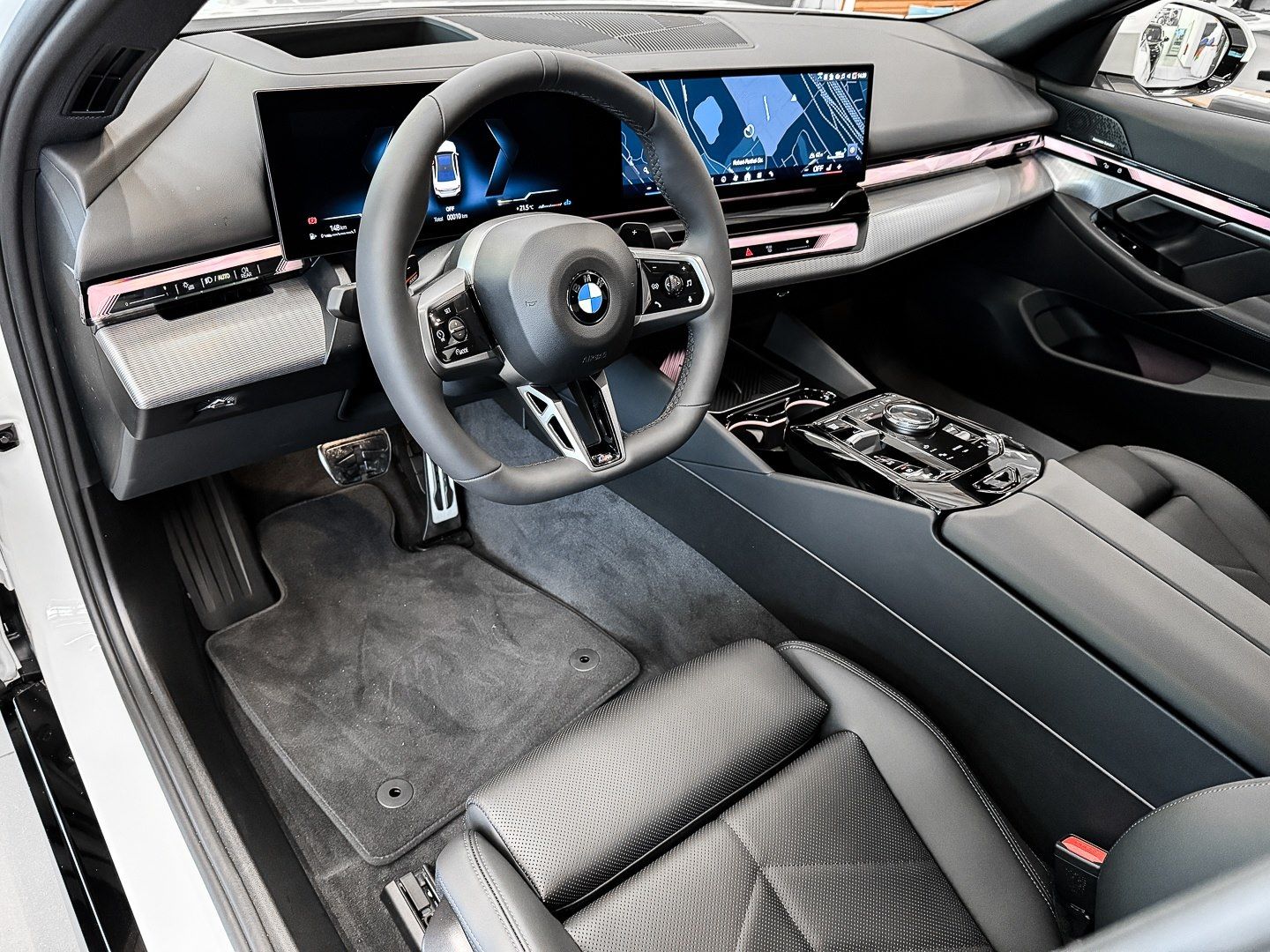 BMW 520i M Sport HUD PANO ACC 360°KAM RFK NAVI LED foto 6