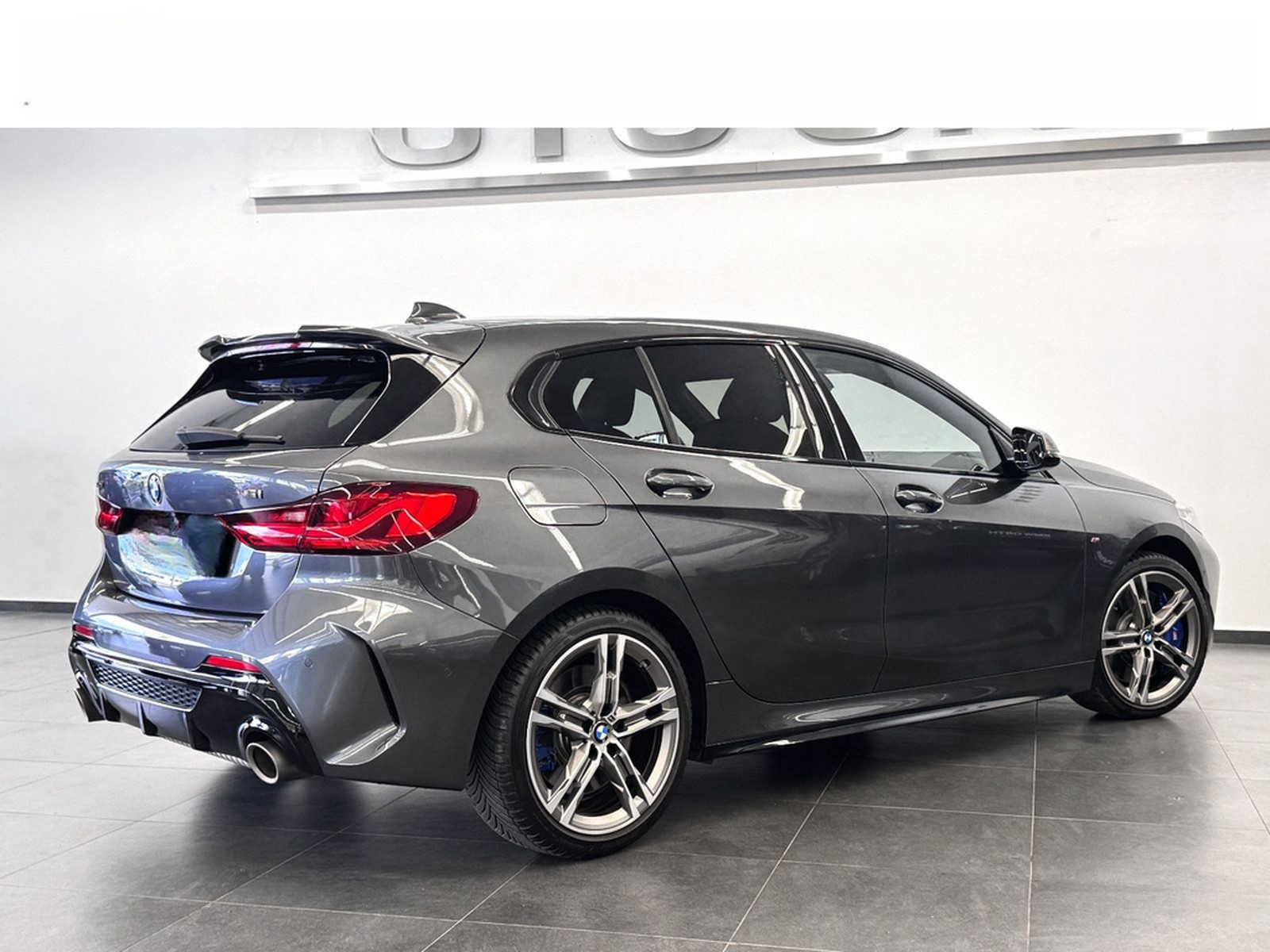 BMW M135i xDrive LC-PROF HUD KAMERA AD.LED HIFI 18" foto 2
