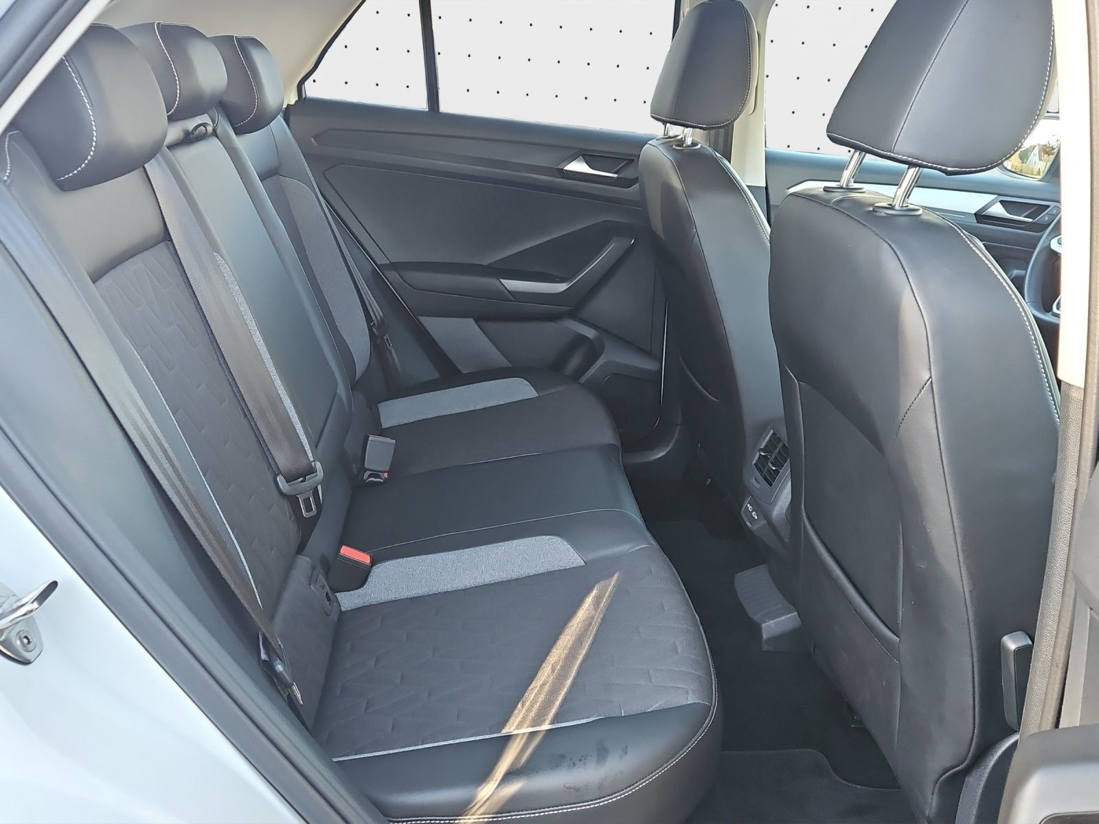 Volkswagen T-ROC 2.0 TDI DSG GOAL*AHK*KAMERA*NAVI*LED*17ZOL foto 17