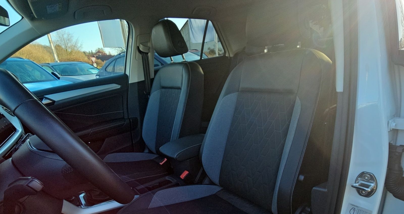 Volkswagen T-ROC 2.0 TDI DSG GOAL*AHK*KAMERA*NAVI*LED*17ZOL foto 21