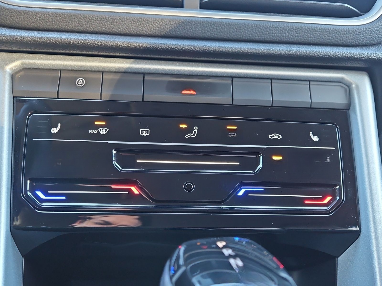 Volkswagen T-ROC 2.0 TDI DSG GOAL*AHK*KAMERA*NAVI*LED*17ZOL foto 24