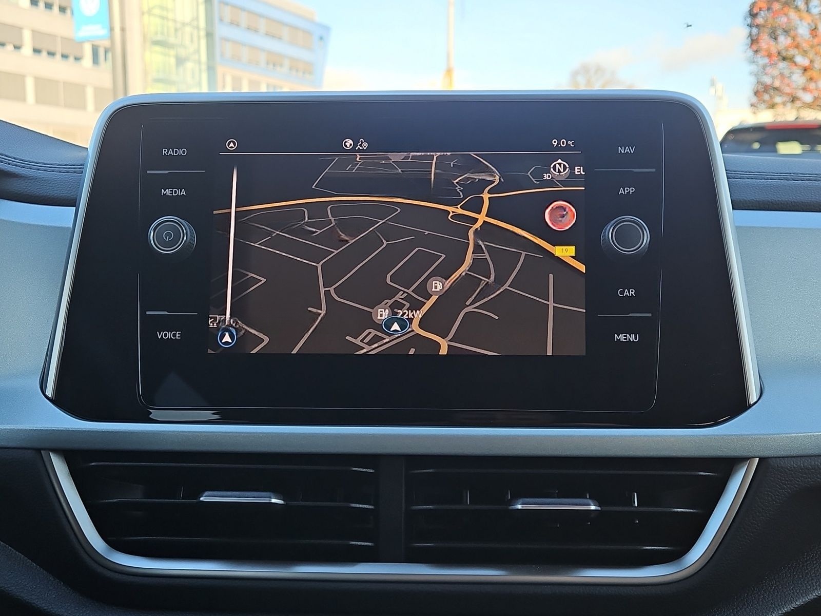Volkswagen T-ROC 2.0 TDI DSG GOAL*AHK*KAMERA*NAVI*LED*17ZOL foto 8