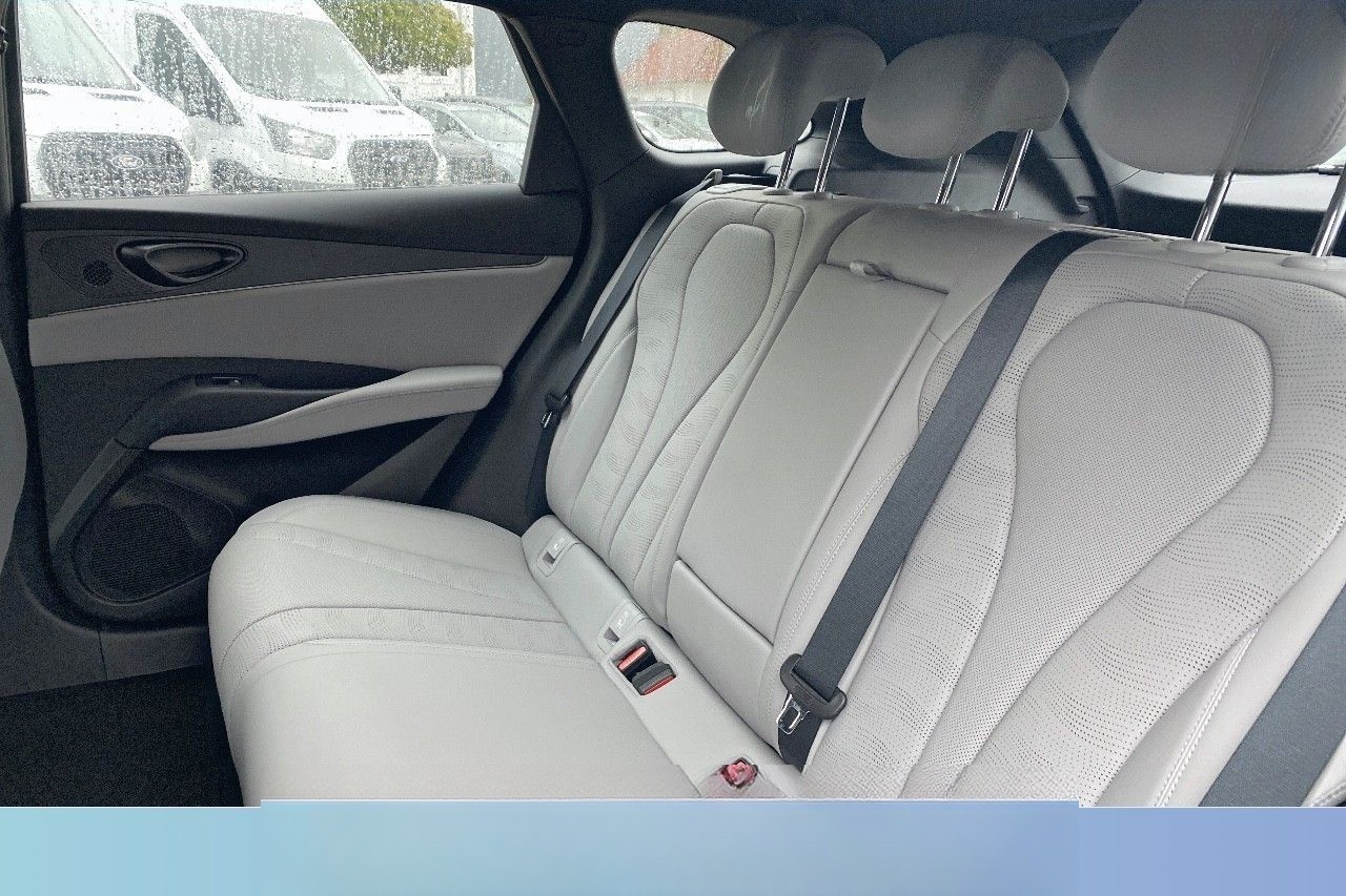 BYD SEAL 6 Touring 1.5 PHEV DM-i Boost foto 10