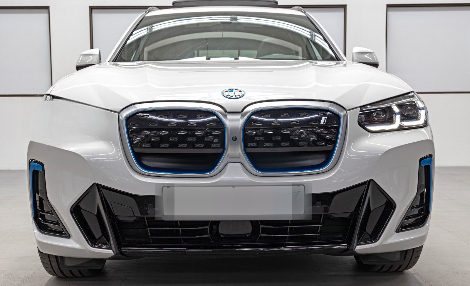 BMW iX3 Impressive Laser LiveCockPro DAPro ParkAss+ foto 2