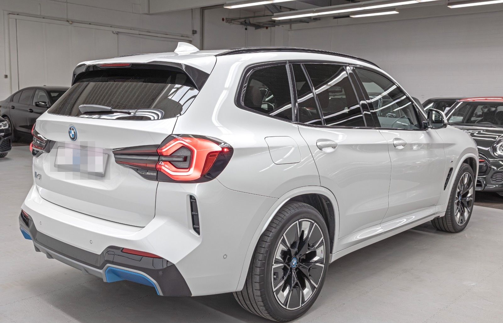 BMW iX3 Impressive Laser LiveCockPro DAPro ParkAss+ foto 4