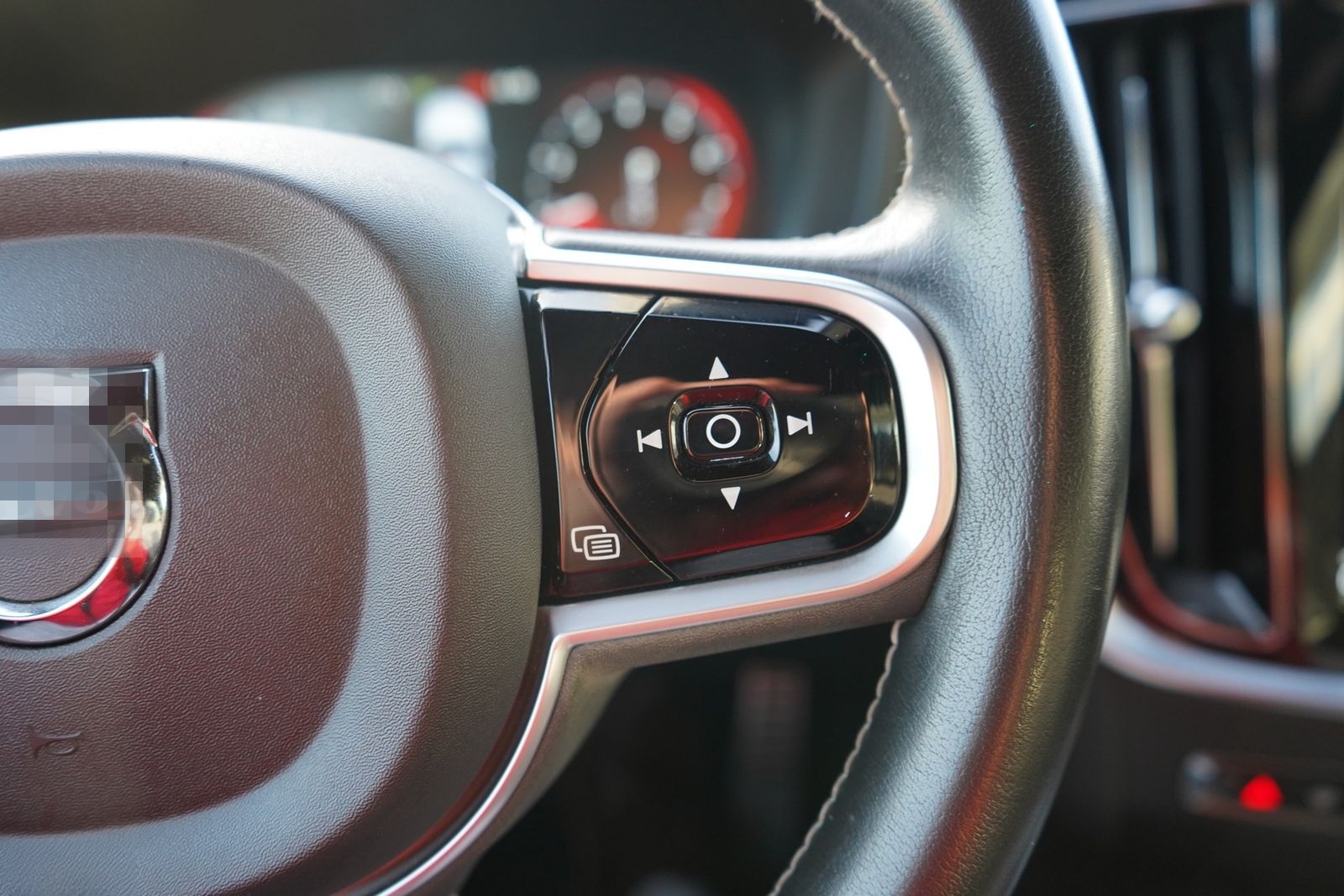 Volvo V60 T5 R-Design LED Navi HarmanKardon Keyless foto 25