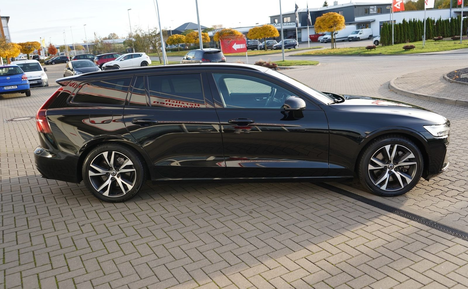 Volvo V60 T5 R-Design LED Navi HarmanKardon Keyless foto 7