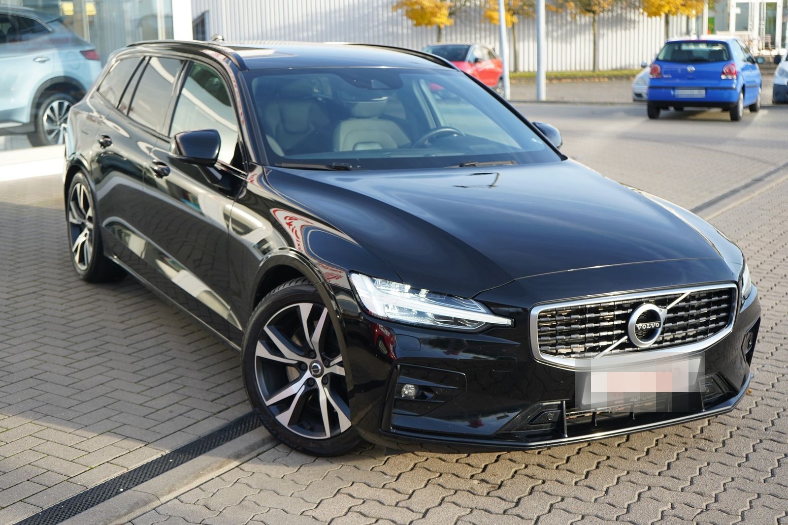 Volvo V60 T5 R-Design LED Navi HarmanKardon Keyless foto 8