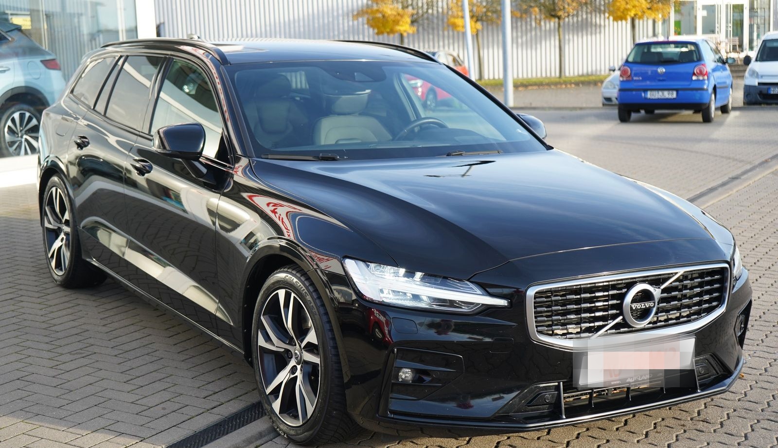 Volvo V60 T5 R-Design LED Navi HarmanKardon Keyless foto 10