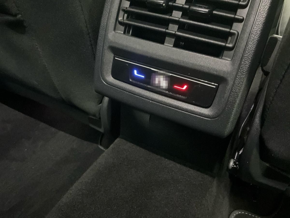Volkswagen Golf VIII VARIANT STYLE 1.5eTSI 150PS DSG LED.AH foto 14