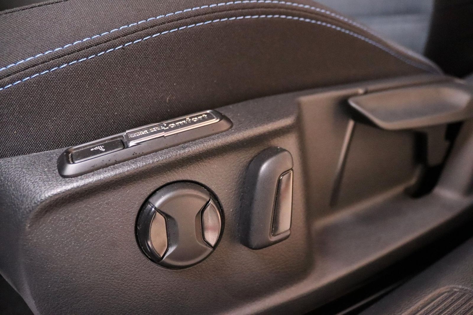 Volkswagen Passat Variant 1.4 TSI Hybrid GTE * DSG * NAVI foto 15