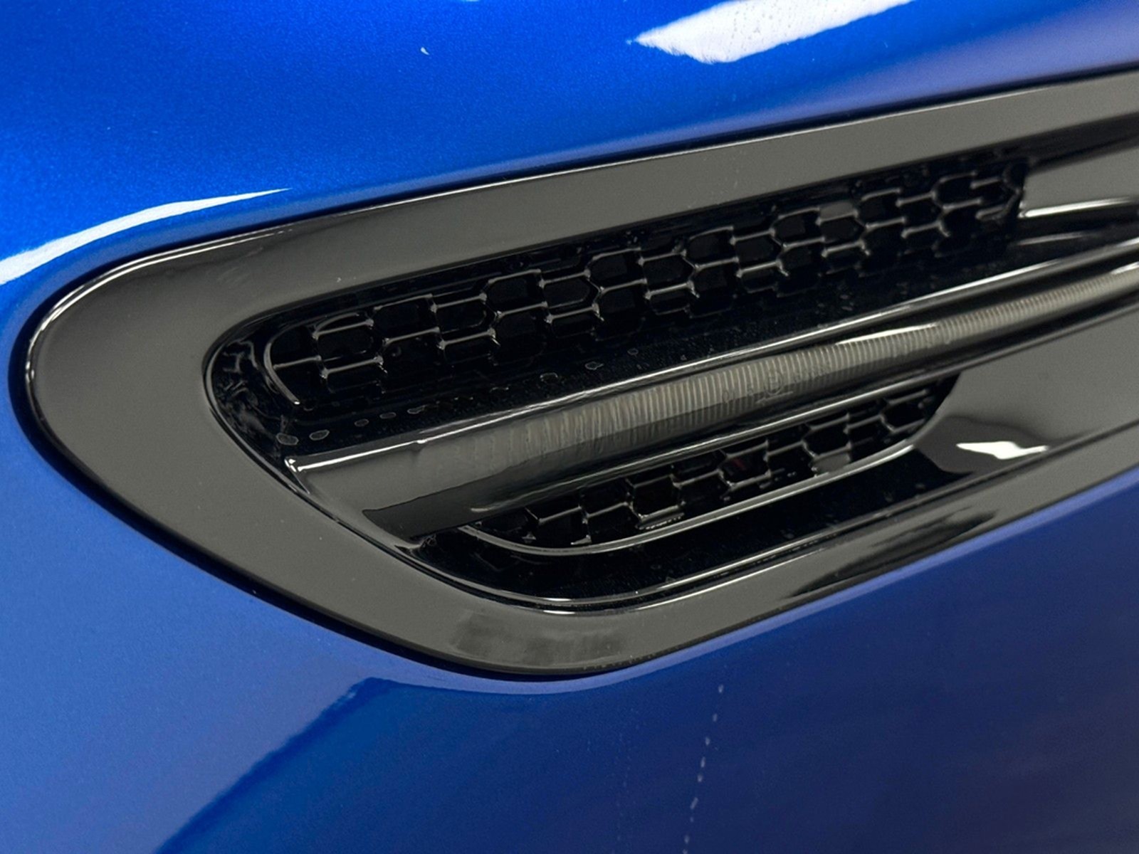 BMW M5 4.4 V8 Biturbo Carbon Paket*San Marino Blue* foto 14