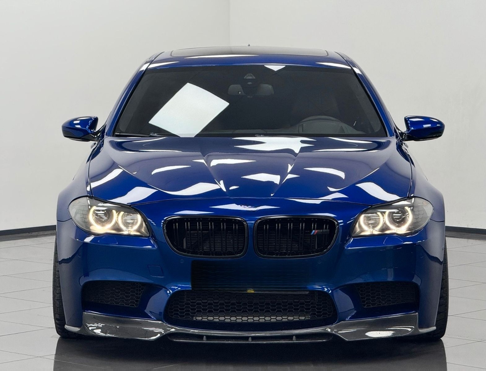 BMW M5 4.4 V8 Biturbo Carbon Paket*San Marino Blue* foto 3
