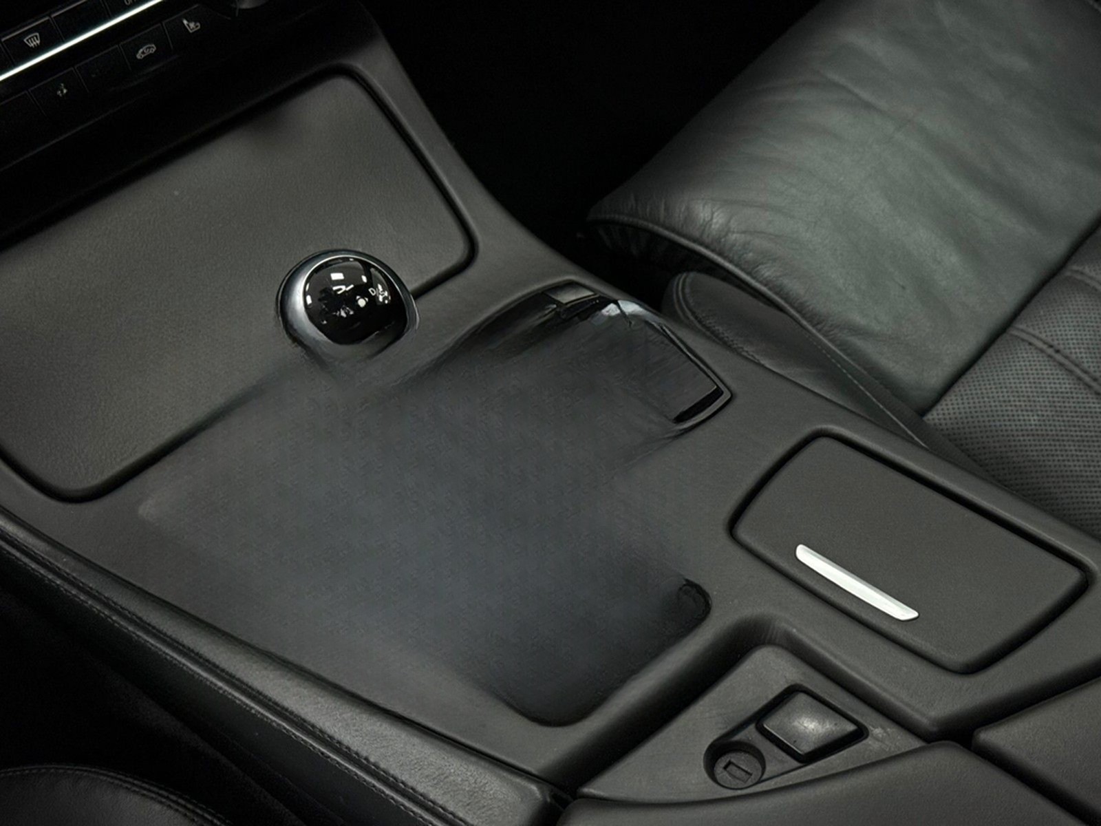 BMW M5 4.4 V8 Biturbo Carbon Paket*San Marino Blue* foto 27