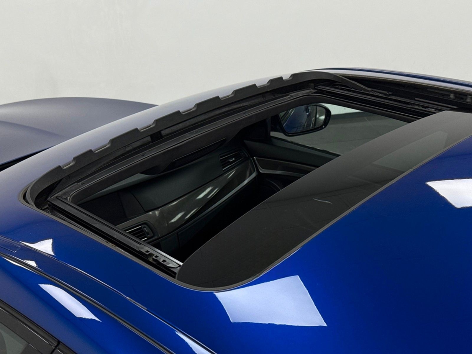BMW M5 4.4 V8 Biturbo Carbon Paket*San Marino Blue* foto 32