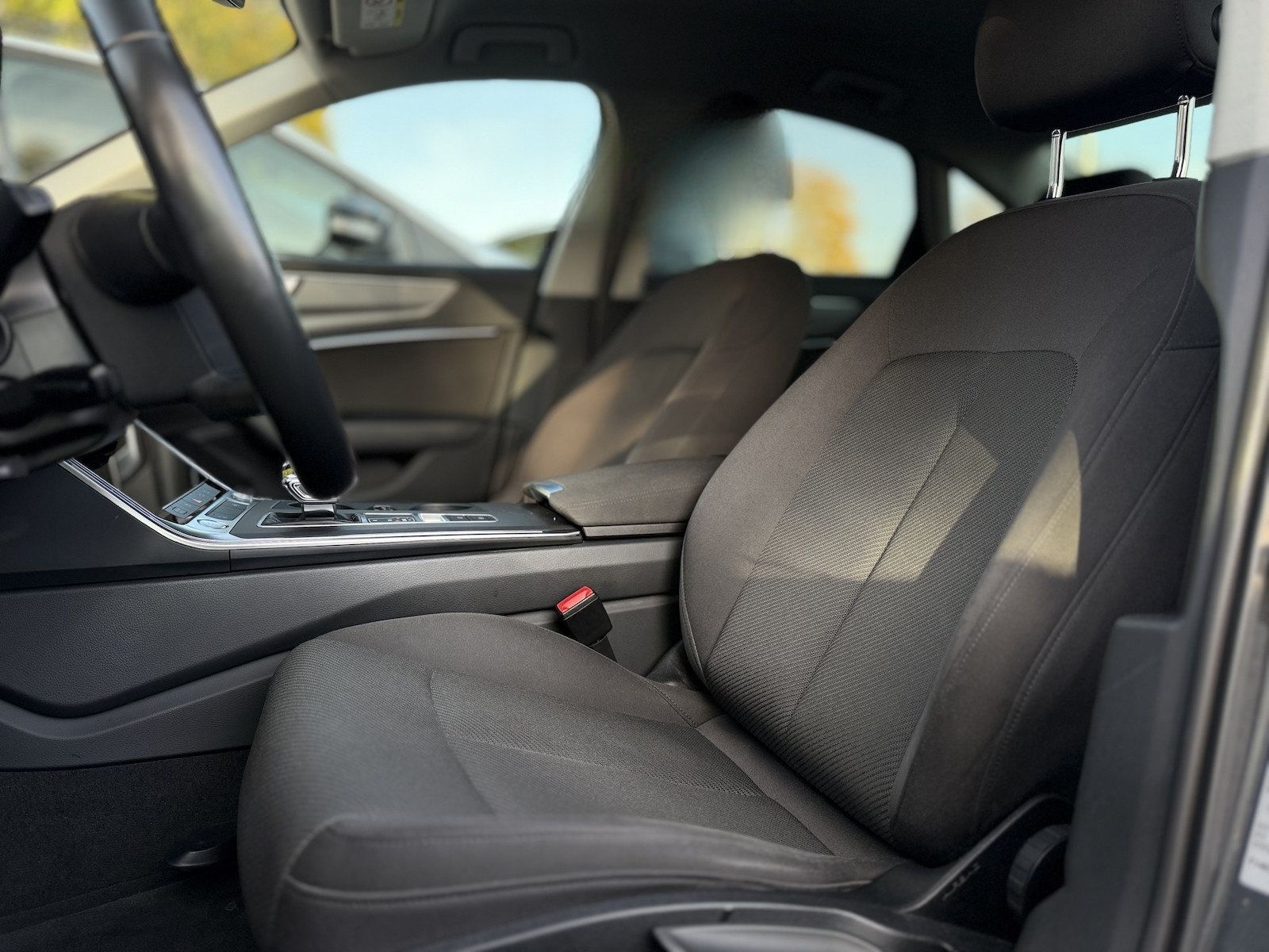 Audi A6 / 35 TDI / S-Line / 360° Kamera / Keyless foto 14