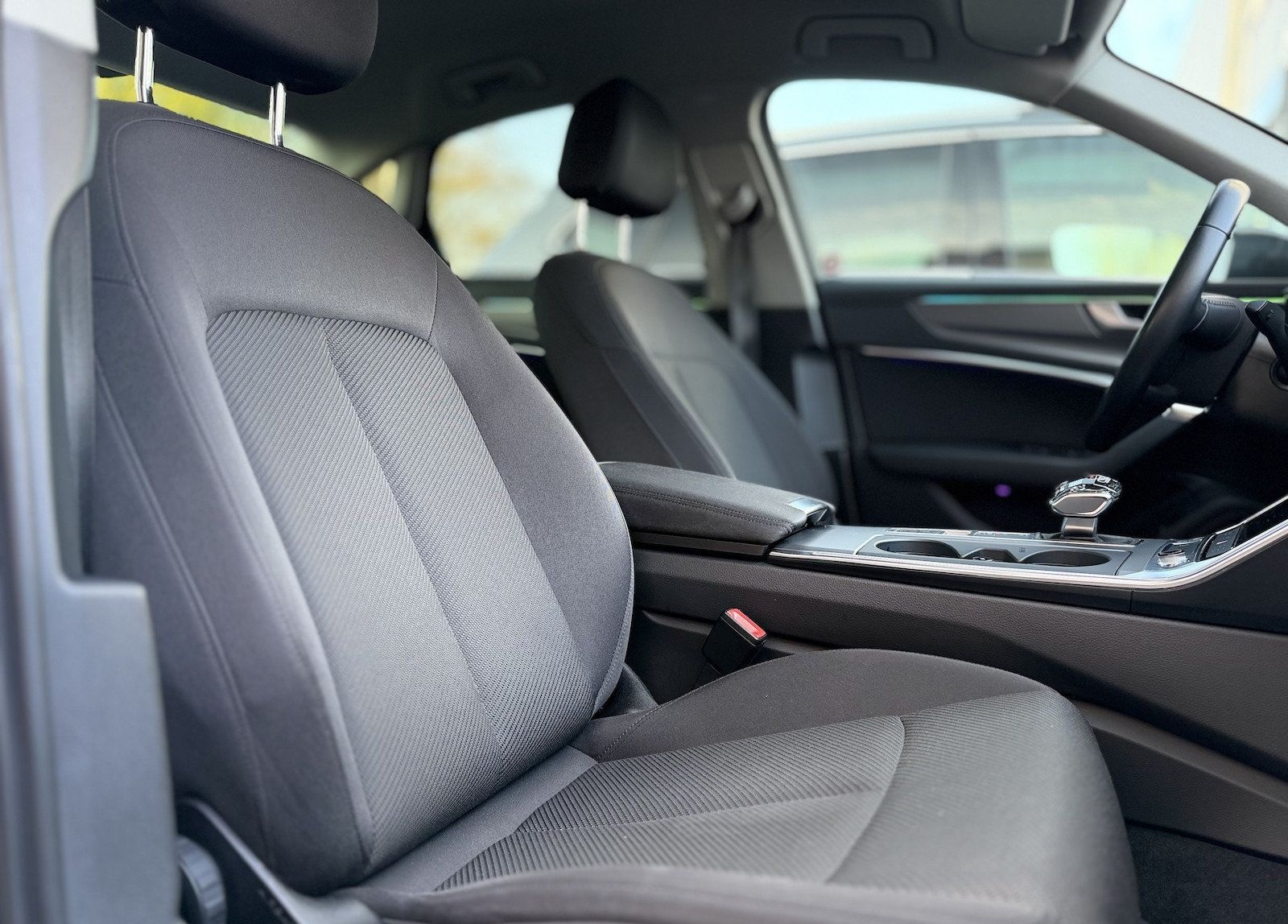 Audi A6 / 35 TDI / S-Line / 360° Kamera / Keyless foto 17