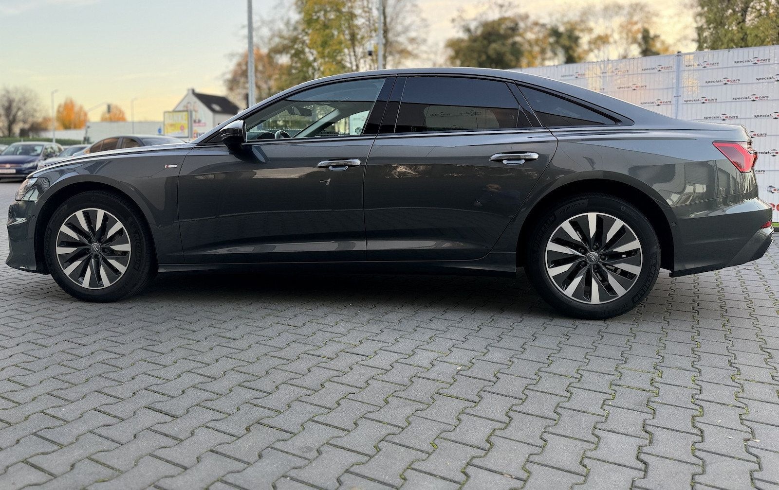 Audi A6 / 35 TDI / S-Line / 360° Kamera / Keyless foto 5